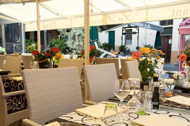 La Piazzetta Fresh Pasta & Pinsa