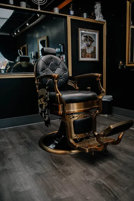 Kings Den by Mark Angelo