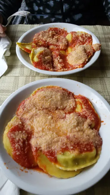 Pizzeria Caffetteria Tavola Calda Io E Marco