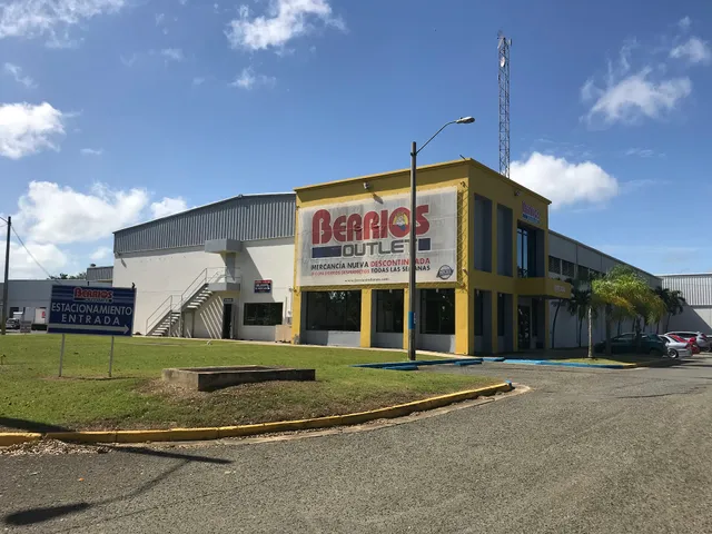 Berríos Outlet (Centro De Liquidación • Mueblerías Berríos)