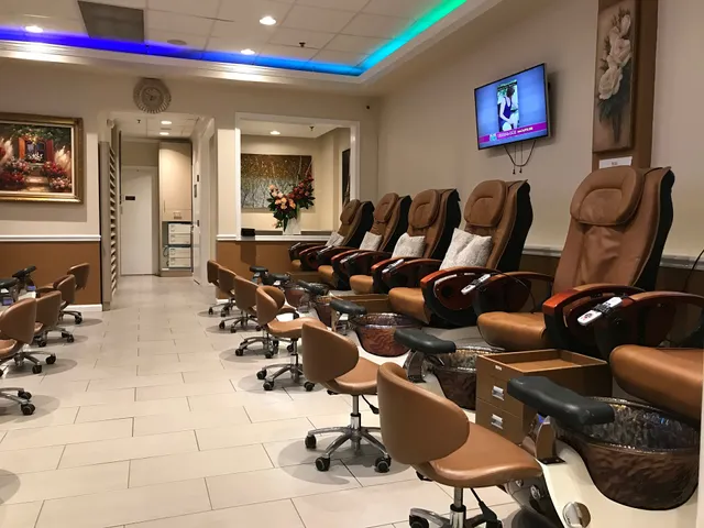 Platinum Nails Spa