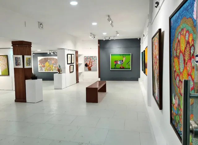 Divine Art Gallery
