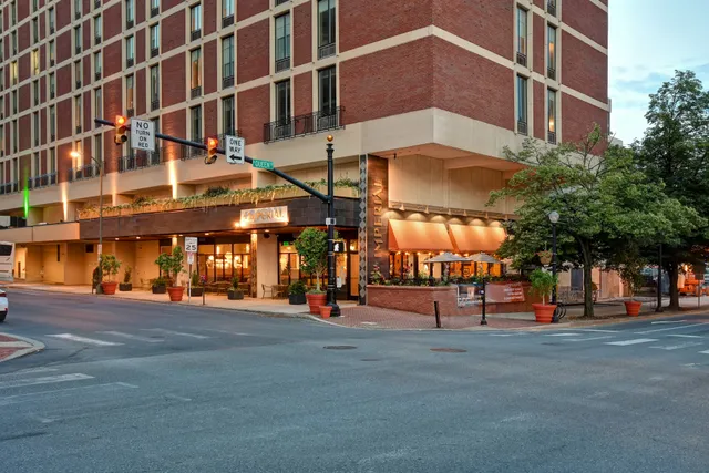 Holiday Inn Lancaster by IHG