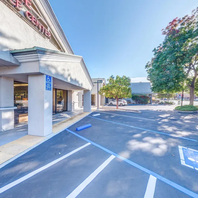 CORT Furniture Outlet