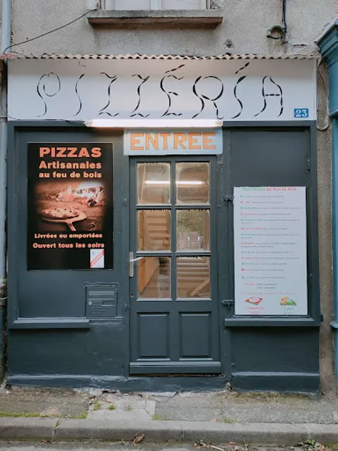 Pizzas au feu de bois