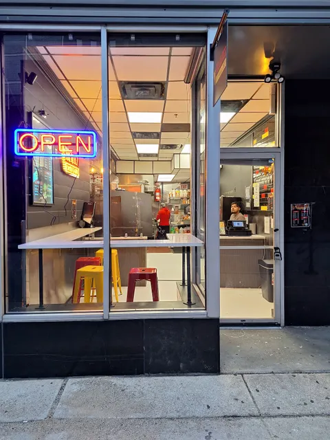 Halaleez NY Chicken & Gyro Rice Bowls