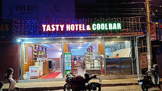 Tasty Hotel & Cool Bar