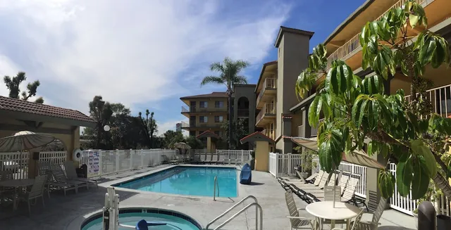 Days Inn by Wyndham Buena Park