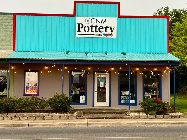 Ceramics N More Store, Pflugerville