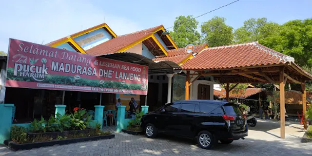 Lesehan Gledek Lanjeng