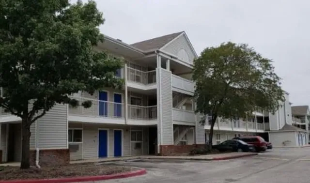 InTown Suites Extended Stay San Antonio TX - Perrin Beitel Road