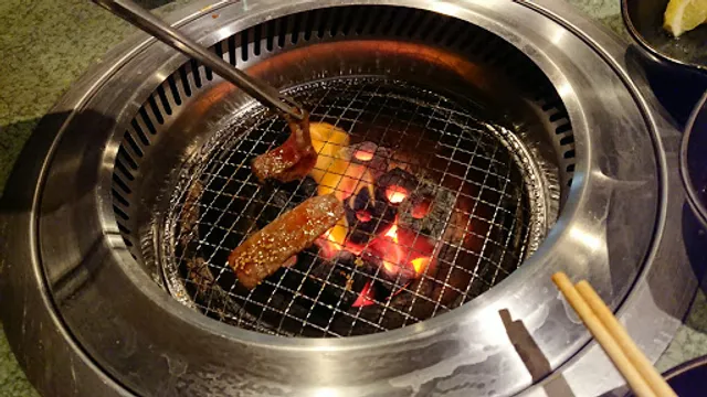 炭火焼肉炎ＫＩＣＨＩ