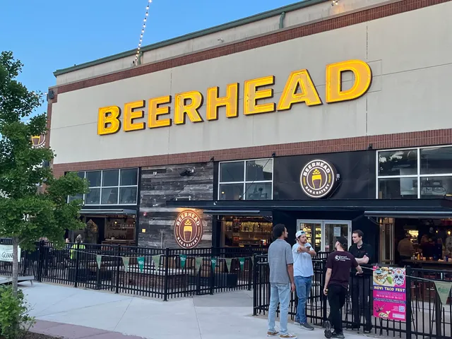 Beerhead Bar & Eatery