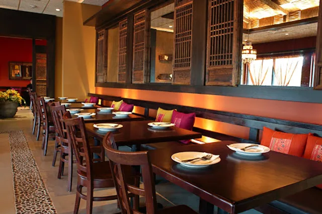 Rhong-Tiam Thai Cuisine