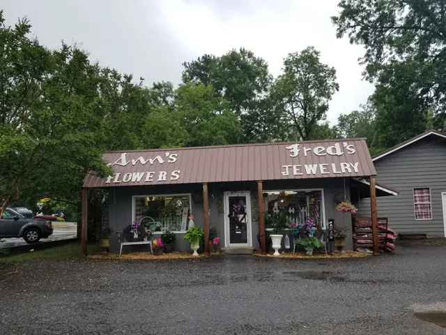 Ann's Flowers Gifts Jewelry