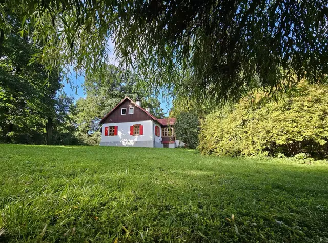 Świętokrzyski Dworek Kasztanowa Aleja
