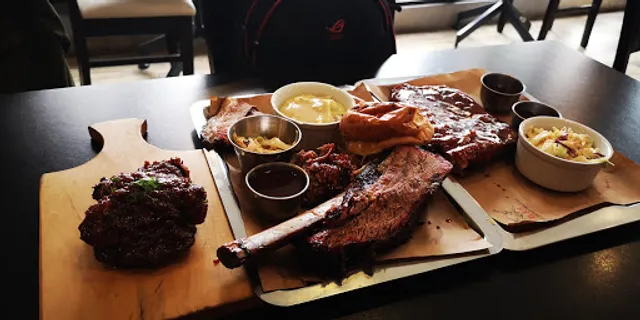 El Jefe Smoked Barbecue