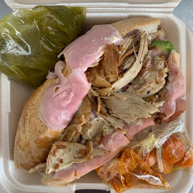 Tampikeños - Tortas & Tacos