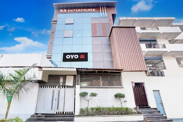 Collection O HOTEL STAR INN