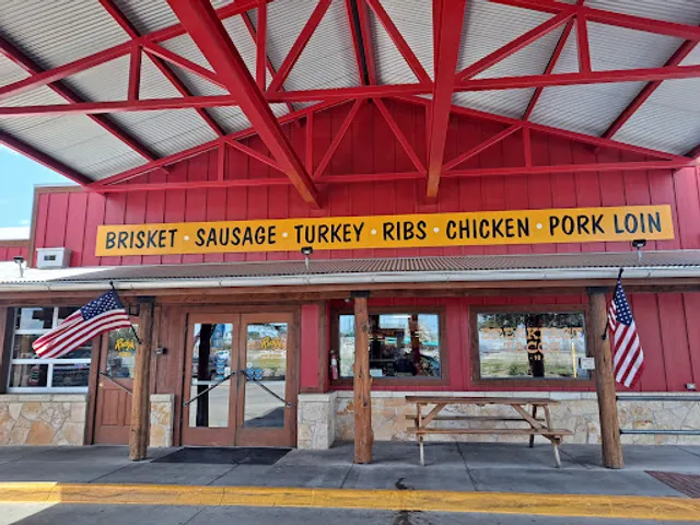 Rudy's "Country Store" and Bar-B-Q