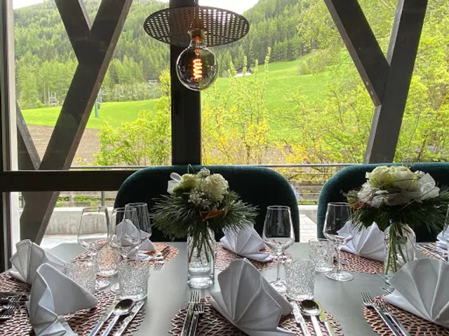 STOCHAS food & drinks