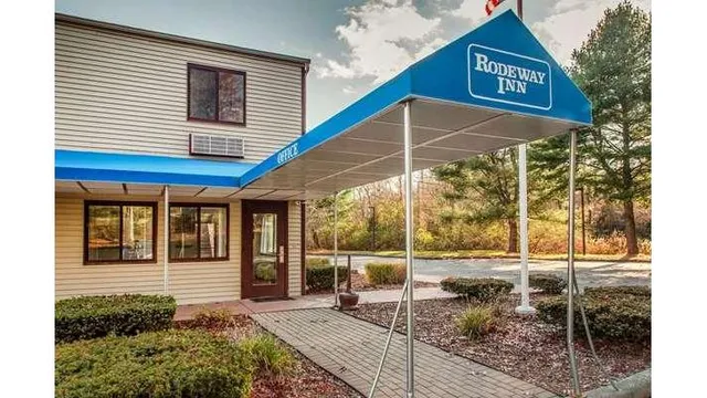Rodeway Inn Groton - New London