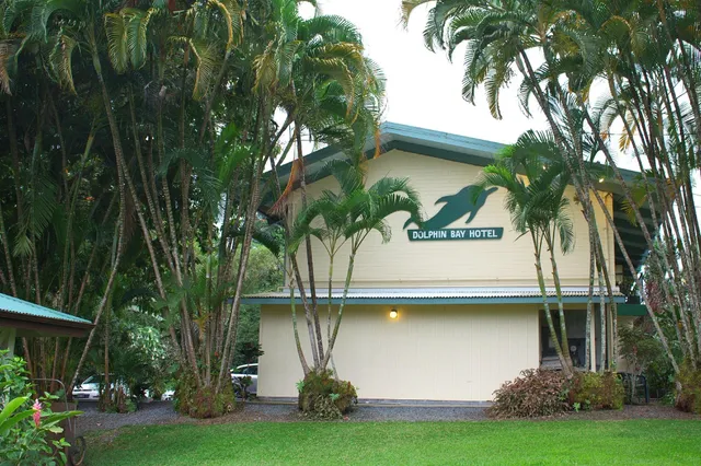 Dolphin Bay Hotel
