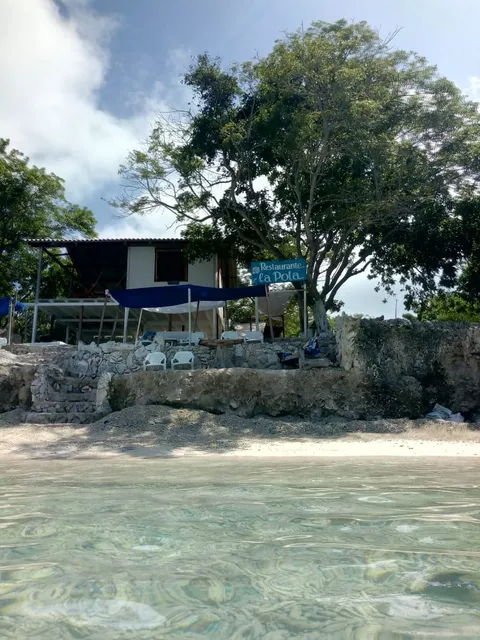 La Pola Hostel Beach