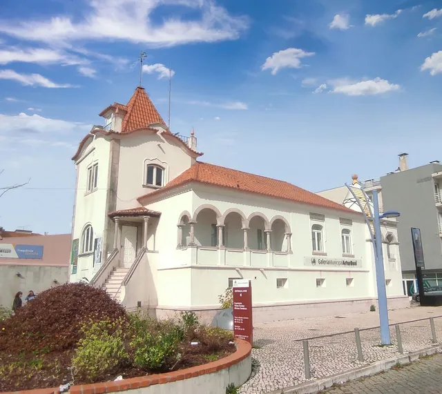 Galeria Municipal Artur Bual