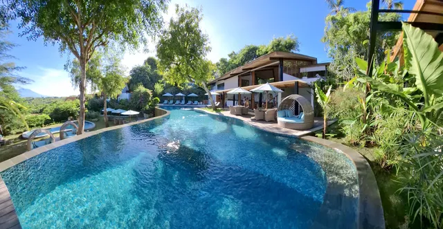 Deep Roots Dive & Yoga Resort