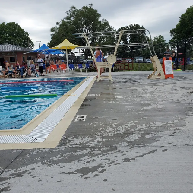 Carrollton Cove Aquatic Center
