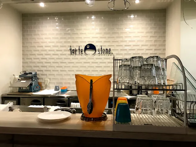 Tarte Stone