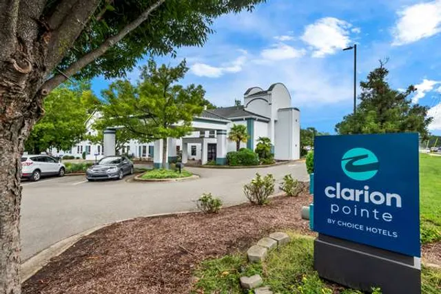 Clarion Pointe Apex - Holly Springs
