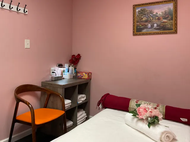 Luo Luo Asian Massage