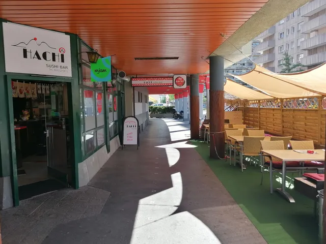 Hachi Sushi Bar