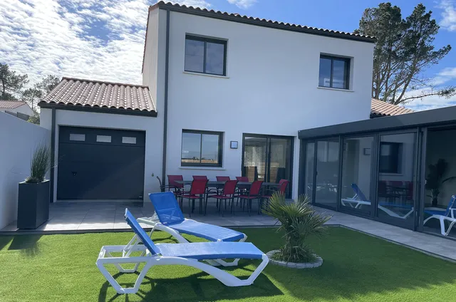 Villa du Pey Blanc à St Jean de Monts, avec piscine intérieure