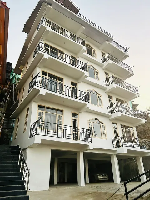 Dreamville Stays Shimla - Luxury Homestay and B&B