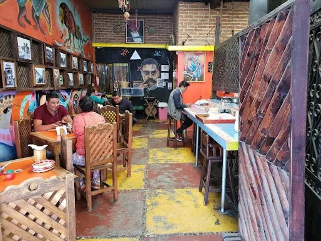 Cocina popular Alebrijes