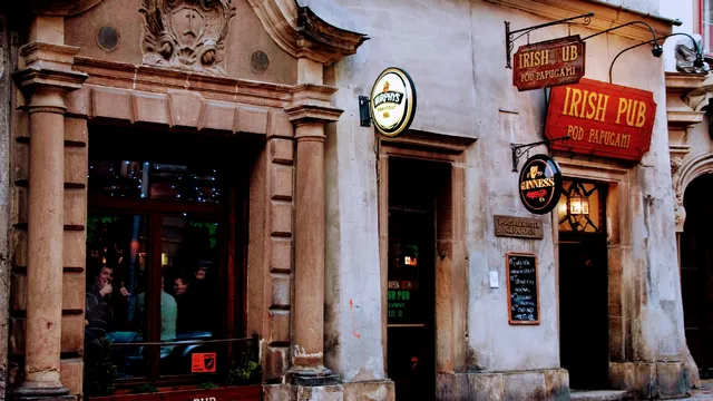 Irish pub "Pod Papugami"