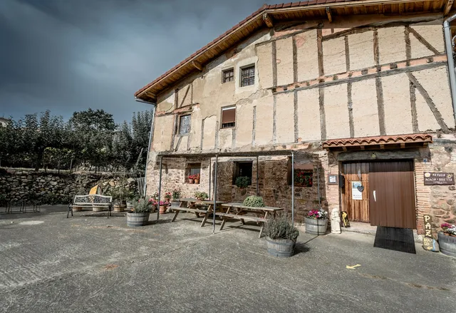 Refugio Acacio & Orietta