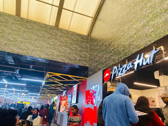 Pizza Hut | Shipra Mall Indirapuram, Ghaziabad