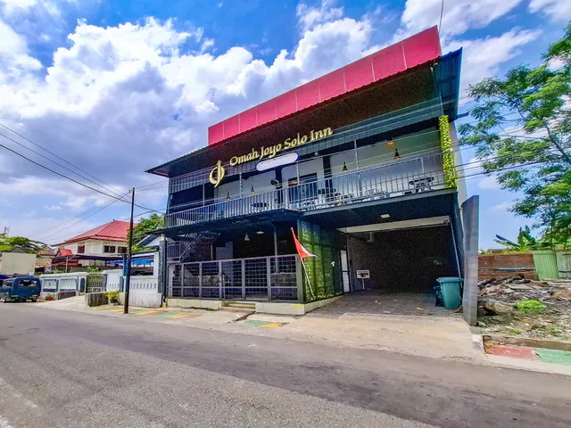 RedDoorz @ Omah Joyo Solo Inn