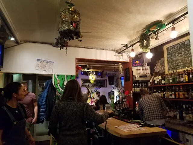 ＰＥＮＫＥ ＢＡＲ＆ＢＩＳＴＲＯ