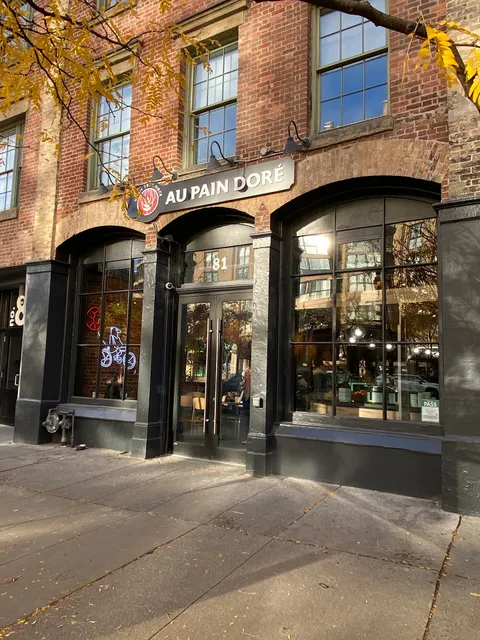 Au Pain Doré Bakery