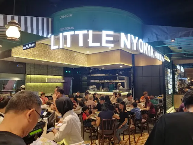 The Little Nyonya Cuisine @ Bukit Raja