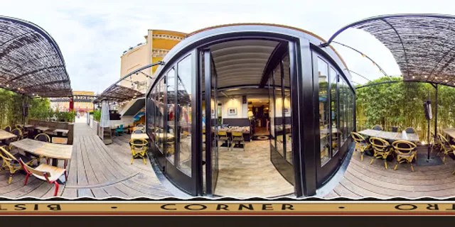 Corner Bistro Rotonde