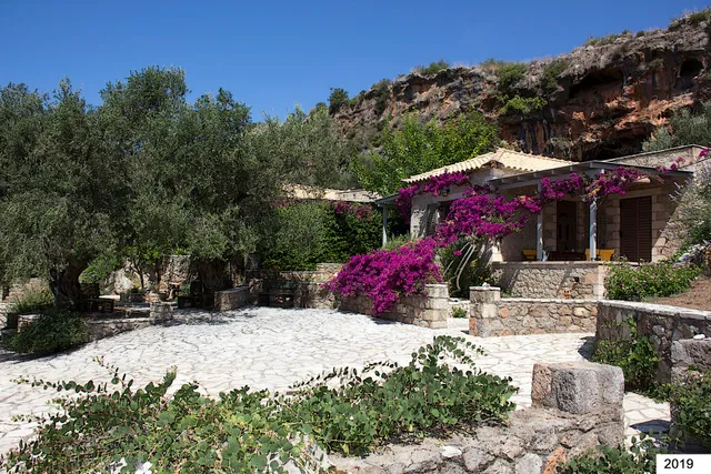 Kripia Holiday Villas