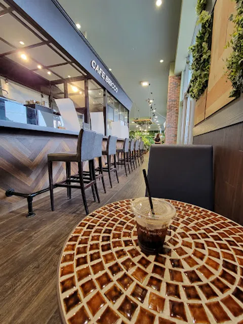 カフェブリッコ 福岡新宮店