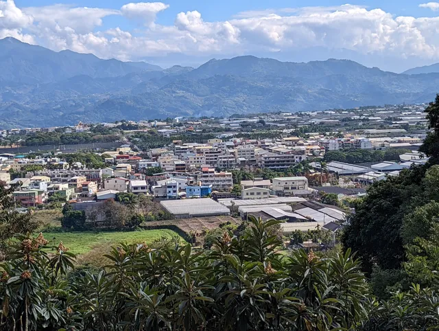天山秘境森林露營區