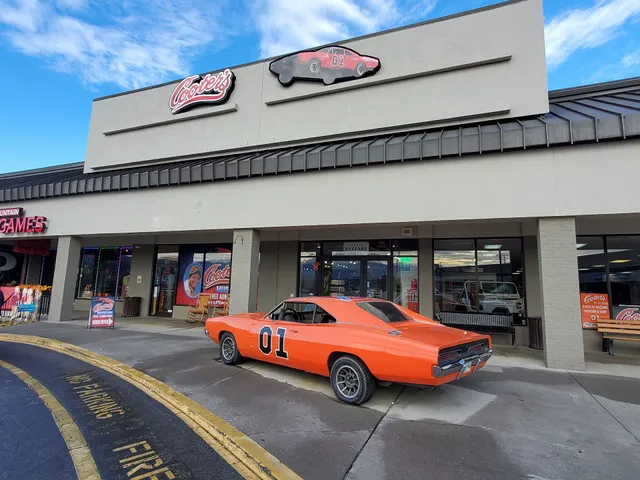 The Shops of Pigeon Forge